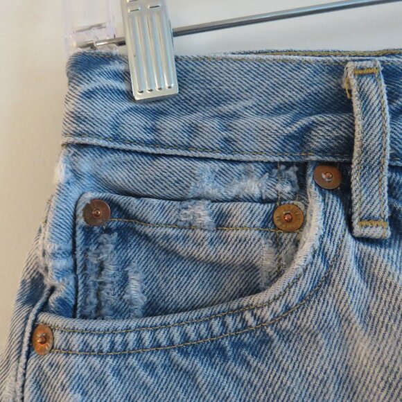 AGOLDE Parker Vintage Cut-Off Shorts in Swapmeet - Size 24 Waist - Picture 4 of 16